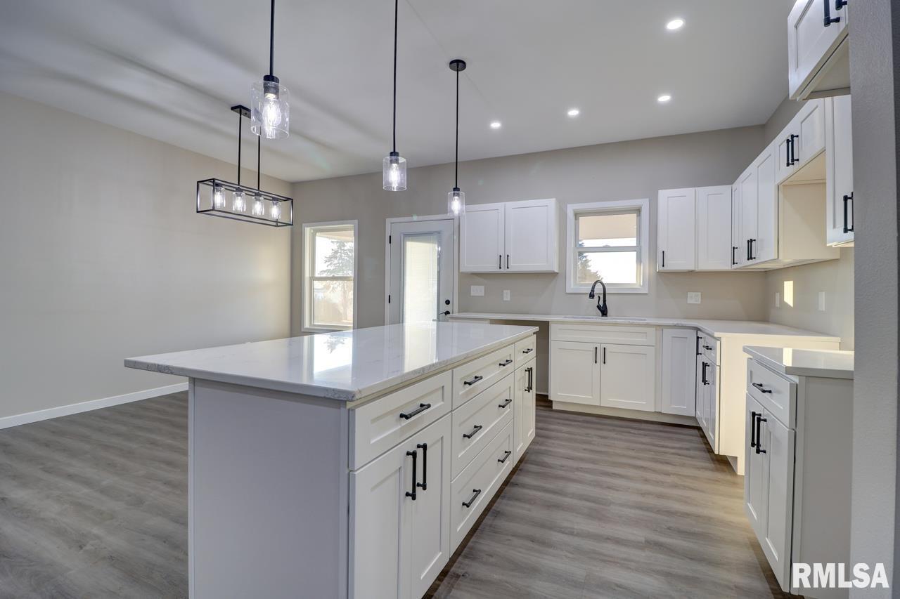 1024 11th Avenue Fulton, IL 61252 - Photo 7 of 26