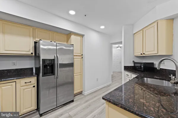 $314,900 | 4990 Dorsey Hall Drive, Unit B2, Ellicott City, MD 21042