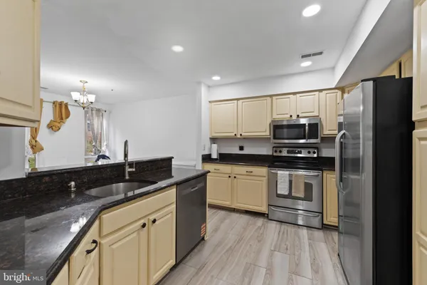 $314,900 | 4990 Dorsey Hall Drive, Unit B2, Ellicott City, MD 21042