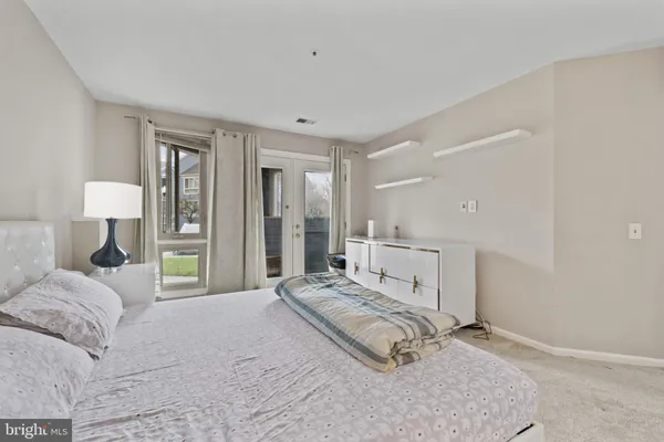 $314,900 | 4990 Dorsey Hall Drive, Unit B2, Ellicott City, MD 21042