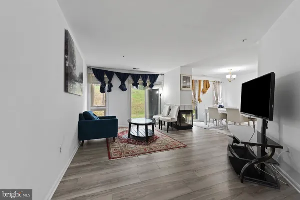 $314,900 | 4990 Dorsey Hall Drive, Unit B2, Ellicott City, MD 21042