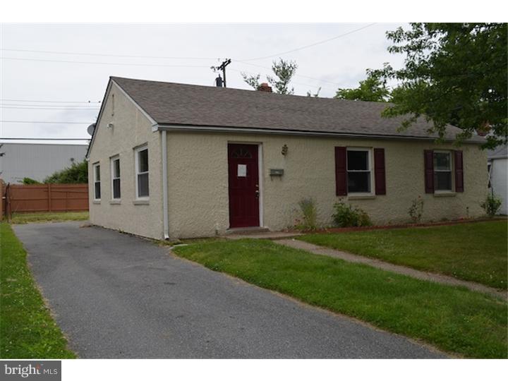 217 Blue Hen Road New Castle, DE 19720 - Photo 1 of 11 Gallery Image 1