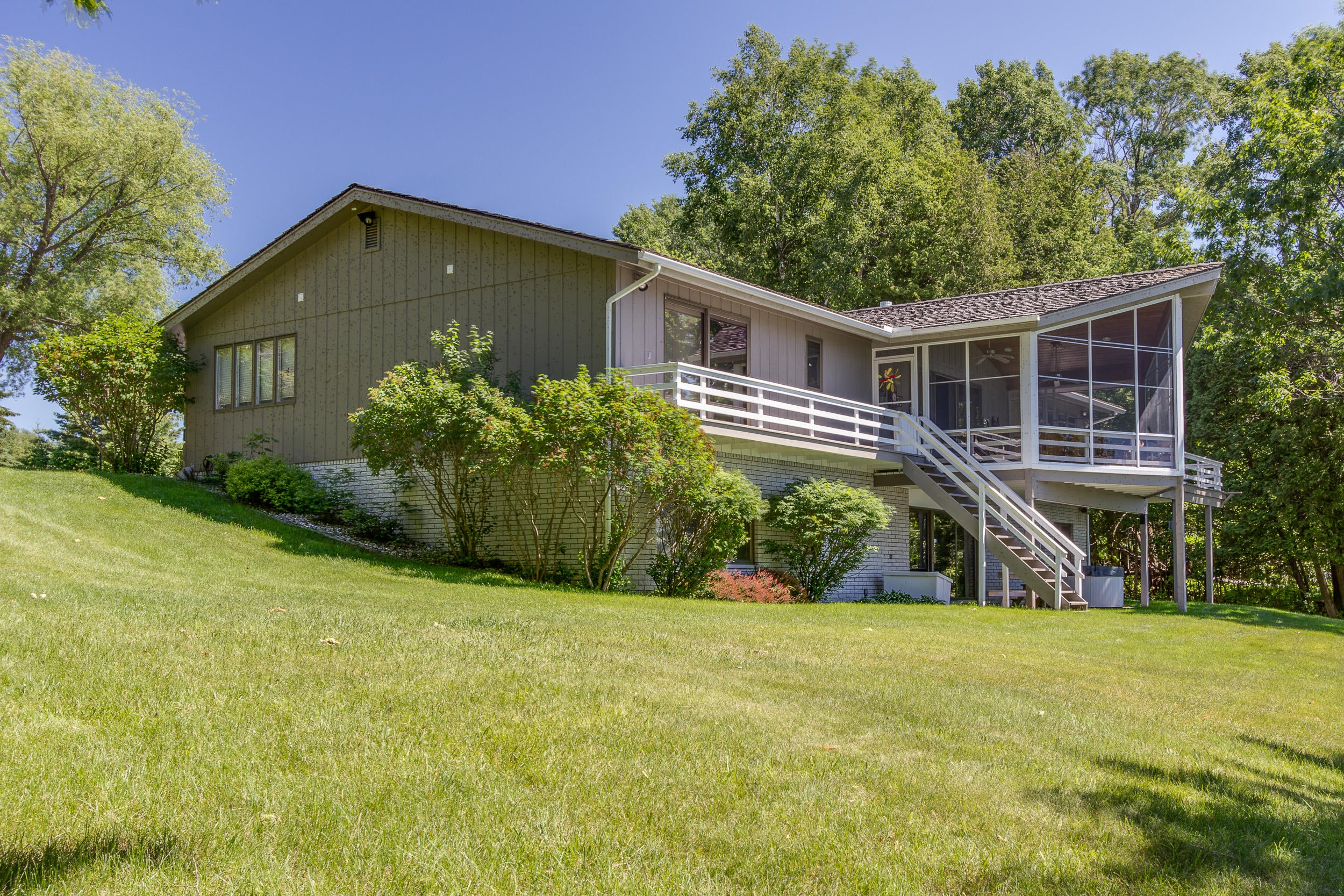 6869 Poxson Road Cheboygan, MI 49721 - Photo 6 of 28 Gallery Image 6