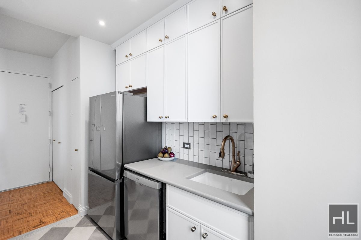 99 John Street, Unit 2109 Manhattan, NY 10038 - Photo 8 of 28 Photo 16