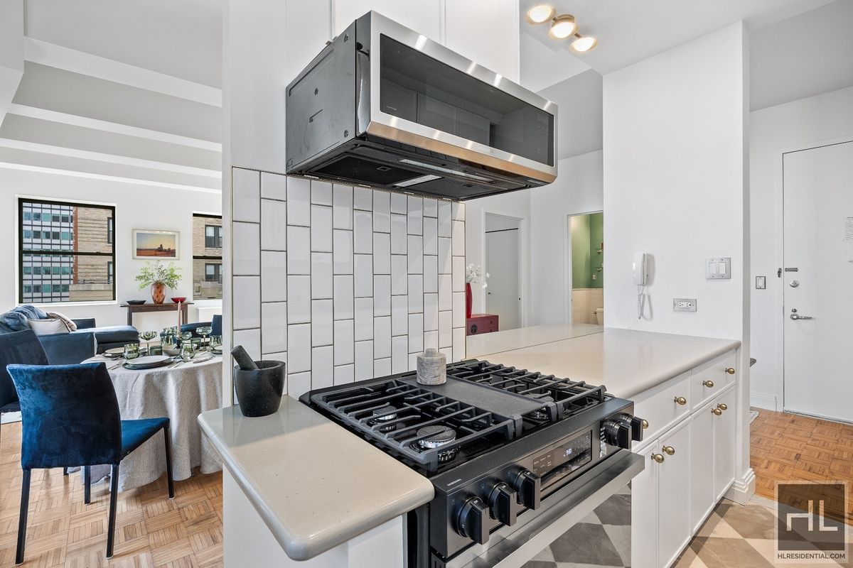 99 John Street, Unit 2109 Manhattan, NY 10038 - Photo 9 of 28 Photo 4