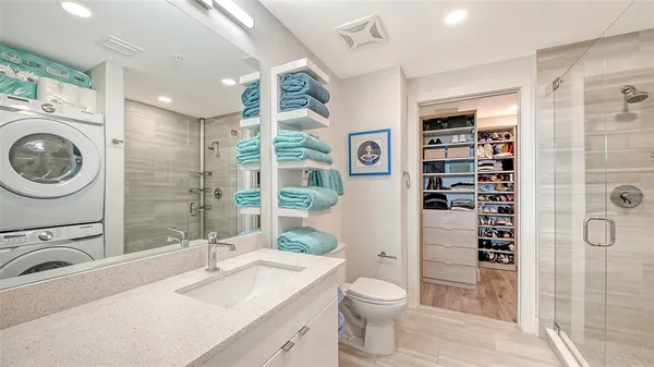 $530,000 | 1709 North Tamiami Trail, Unit 522, Sarasota, FL 34236