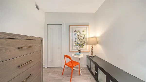 $530,000 | 1709 North Tamiami Trail, Unit 522, Sarasota, FL 34236