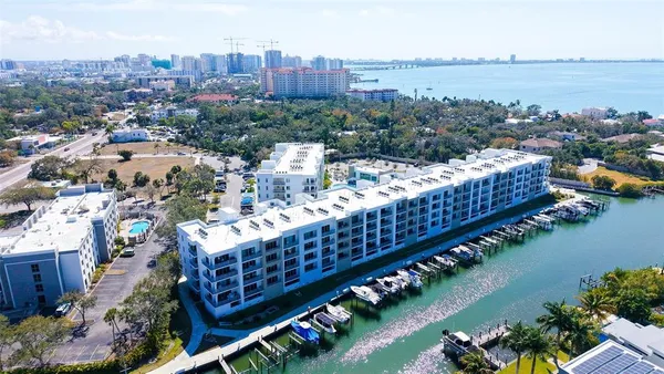 $530,000 | 1709 North Tamiami Trail, Unit 522, Sarasota, FL 34236