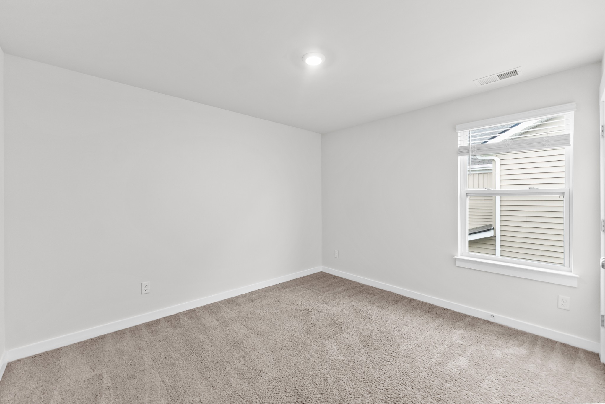 1255 Inverness Pass Lebanon, TN 37087 - Photo 36 of 40 an empty room with a window