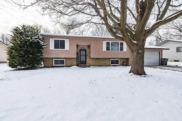 204 Irene Place, Holmen, WI 54636