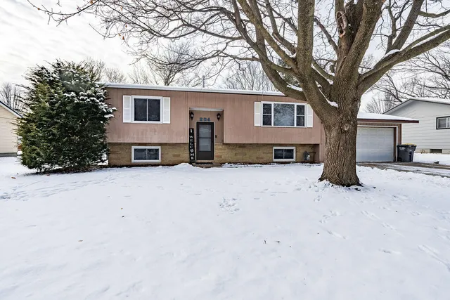 $319,900 | 204 Irene Place, Holmen, WI 54636