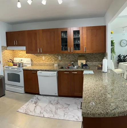 $165,000 | 1150 Northeast 191st Street, Unit 34, Miami, FL 33179