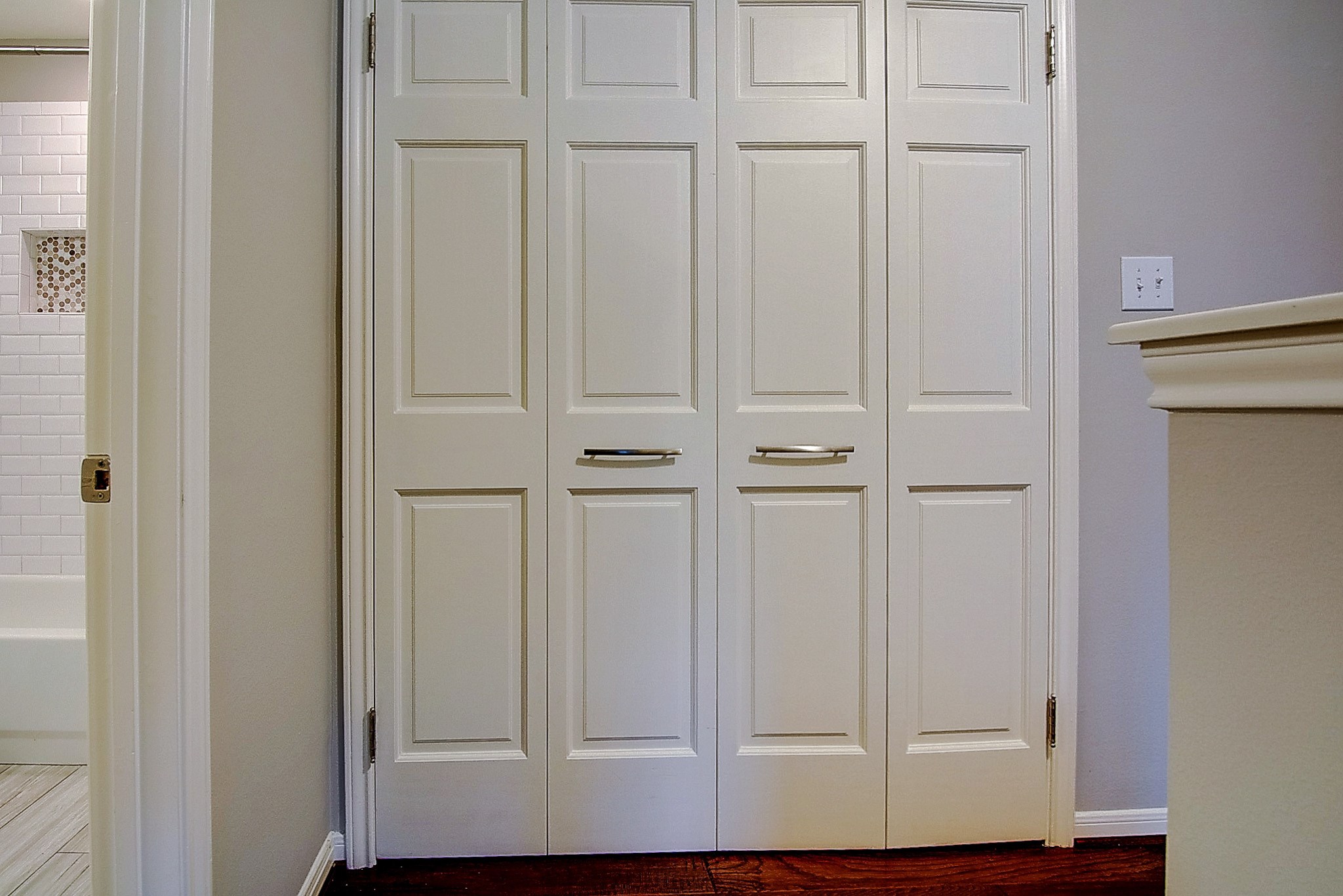 1408 West Webster Street Houston, TX 77019 - Photo 30 of 46 a view of door