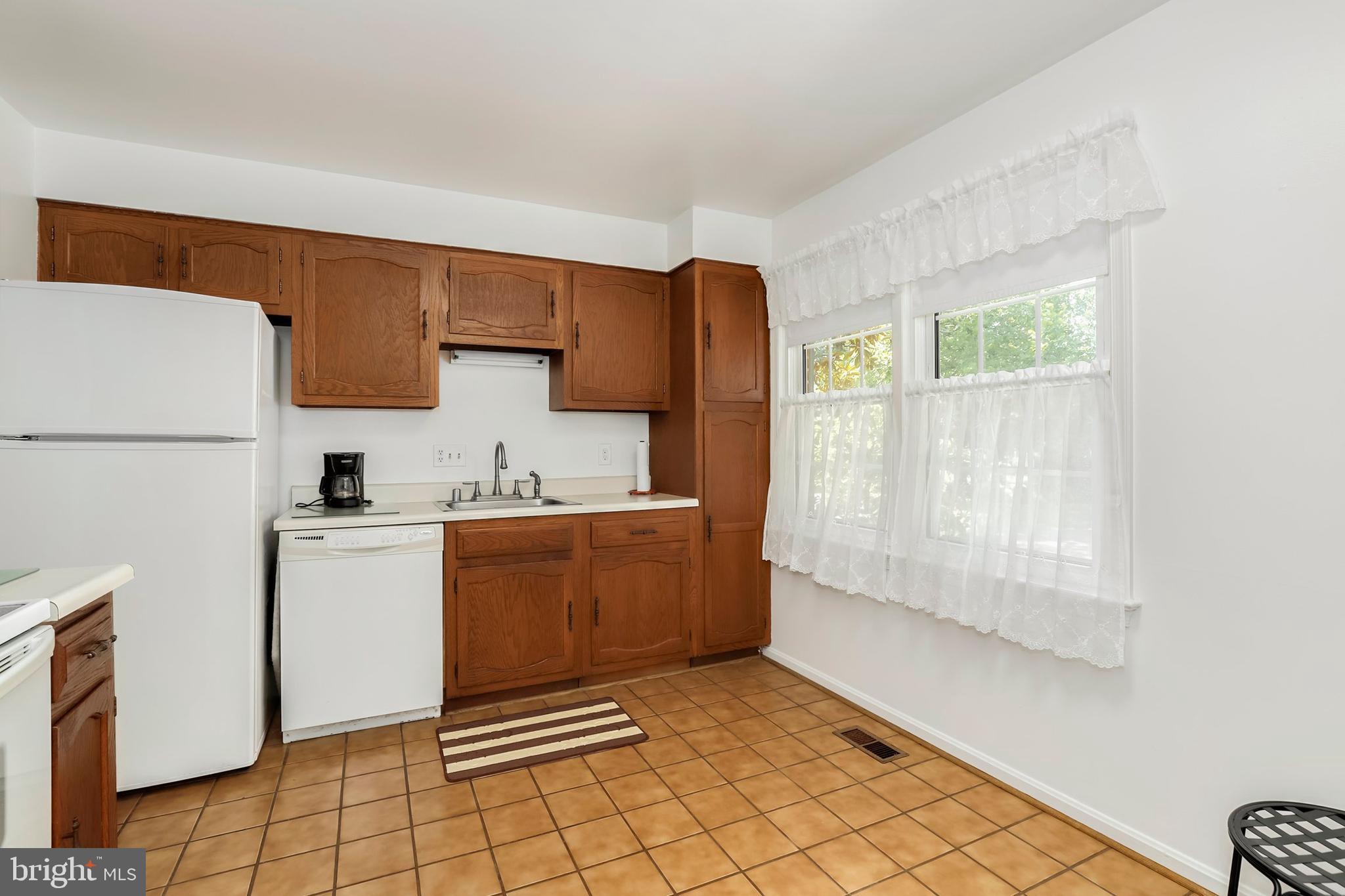 7042 Leestone Street Springfield, VA 22151 - Photo 15 of 43