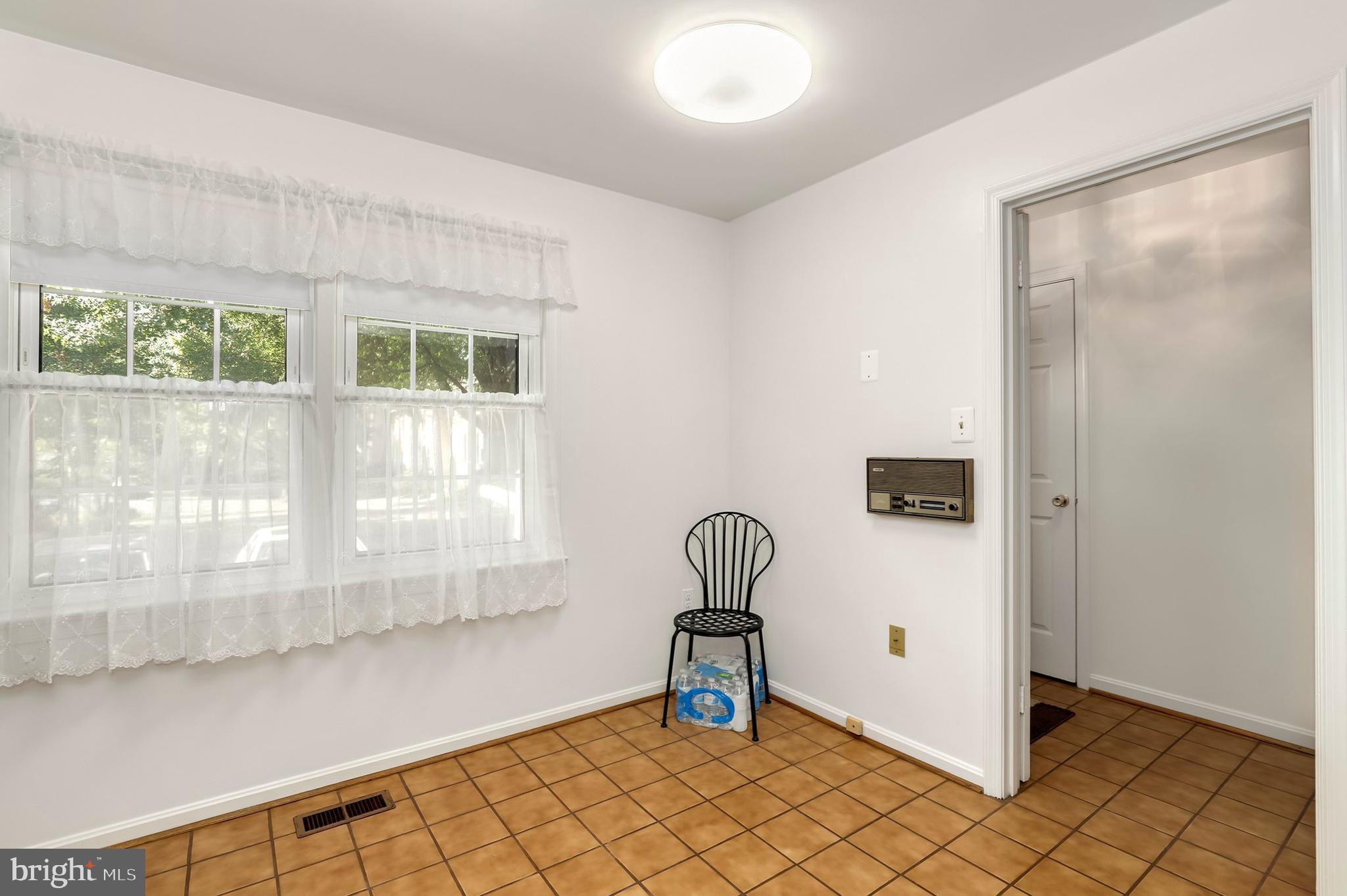 7042 Leestone Street Springfield, VA 22151 - Photo 18 of 43