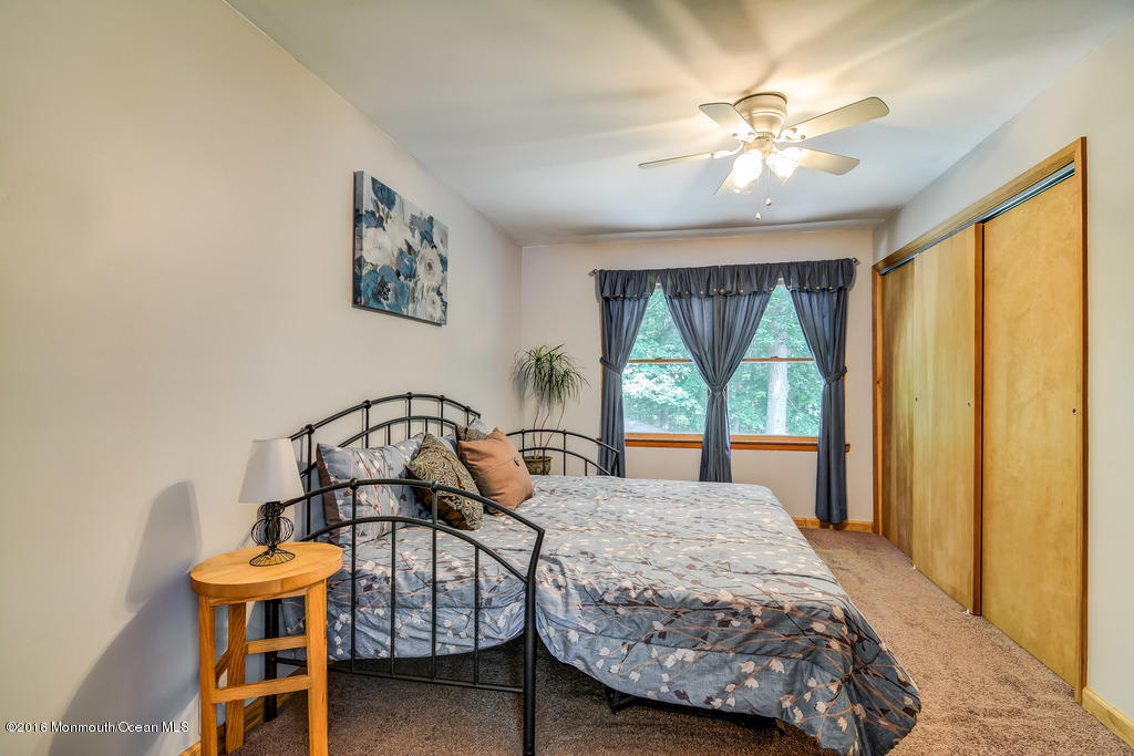 4 Stone Hill Road Allentown, NJ 08501 - Photo 13 of 27 012_Bedroom