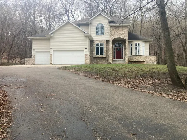 $725,000 | 7000 Halifax Lane Northwest, Rochester, MN 55901