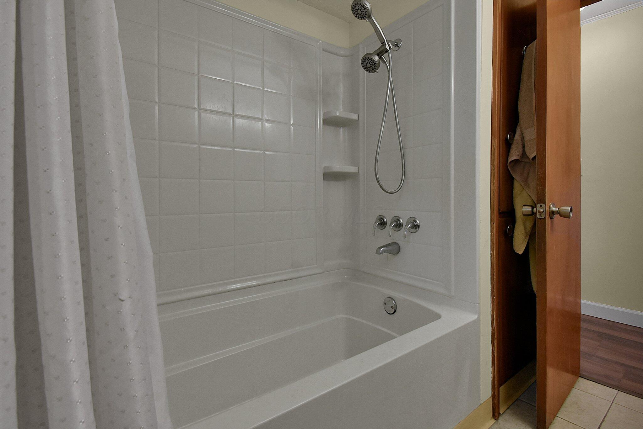 3801 Westerville Road Columbus, OH 43224 - Photo 19 of 50 18-web-or-mls-3801-westerville-rd