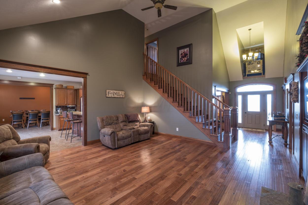 6193 Amanda-Southern Road Southwest Amanda, OH 43102 - Photo 2 of 55
