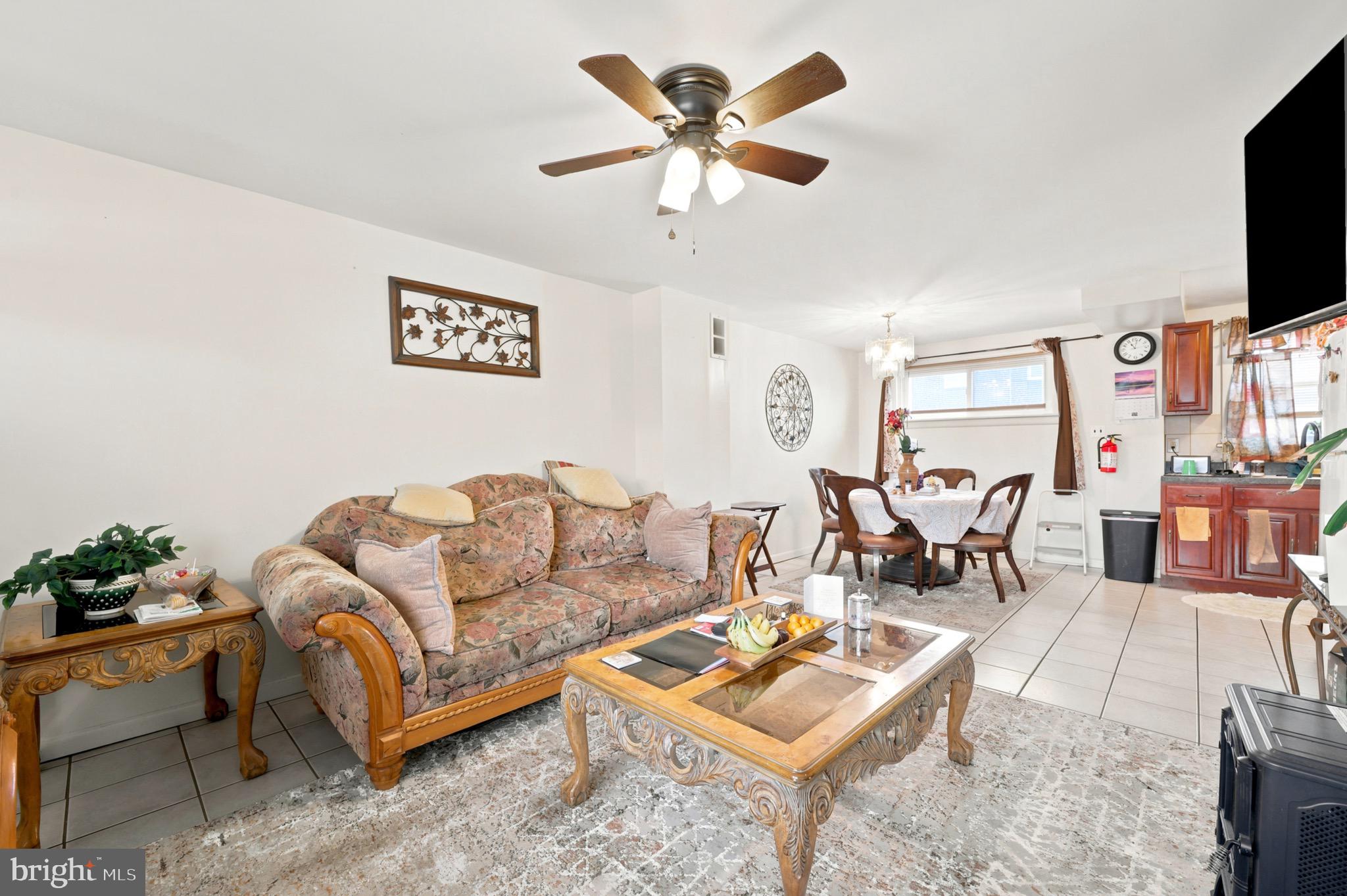 431 Raritan Street Camden, NJ 08105 - Photo 4 of 15