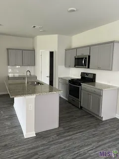$2,500 | 6708 Tiger Pointe Drive, Baton Rouge, LA 70817