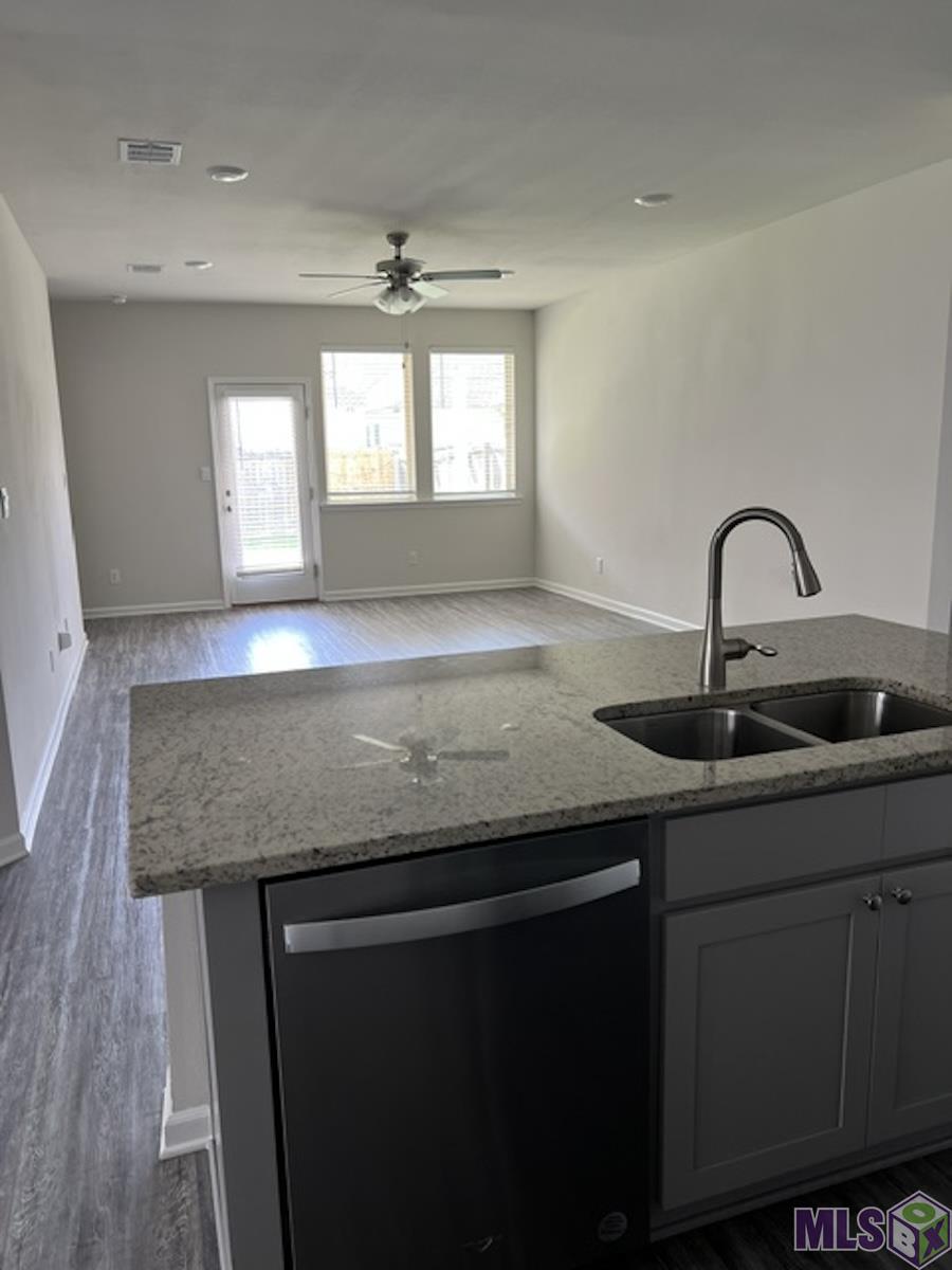 6708 Tiger Pointe Drive Baton Rouge, LA 70817 - Photo 5 of 9