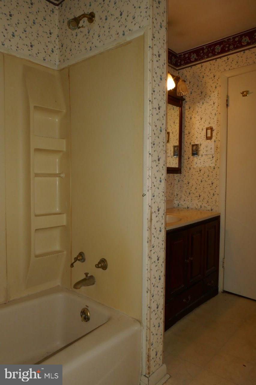 29180 Howell Point Road Trappe, MD 21673 - Photo 12 of 34
