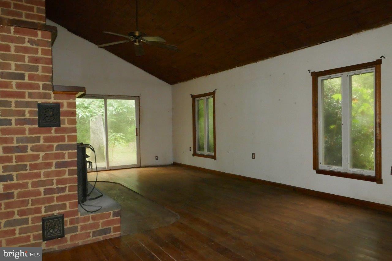 29180 Howell Point Road Trappe, MD 21673 - Photo 22 of 34