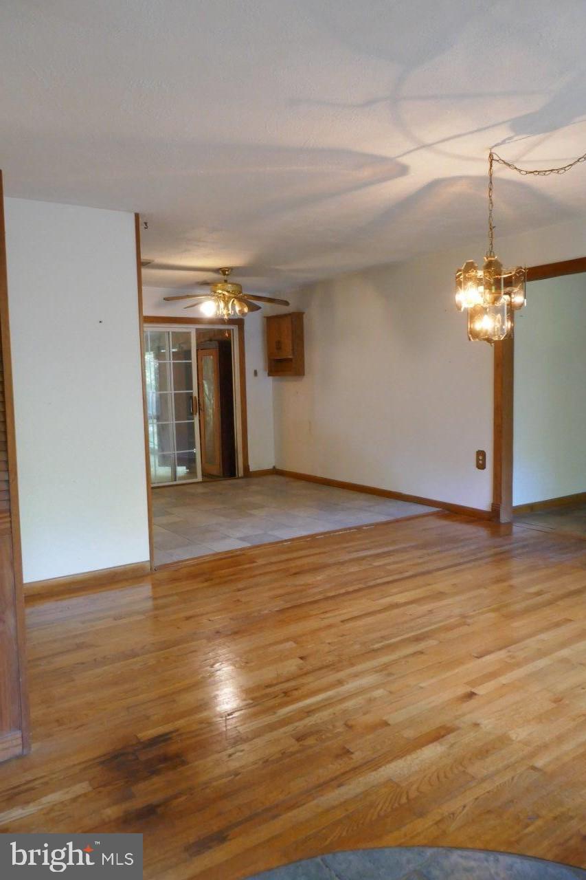 29180 Howell Point Road Trappe, MD 21673 - Photo 4 of 34