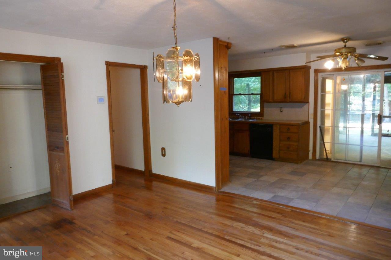 29180 Howell Point Road Trappe, MD 21673 - Photo 5 of 34