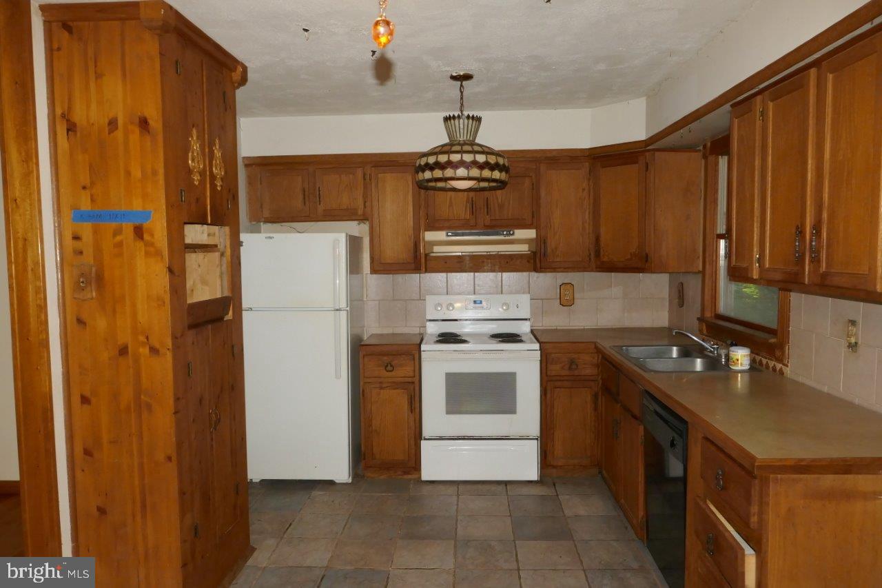 29180 Howell Point Road Trappe, MD 21673 - Photo 7 of 34