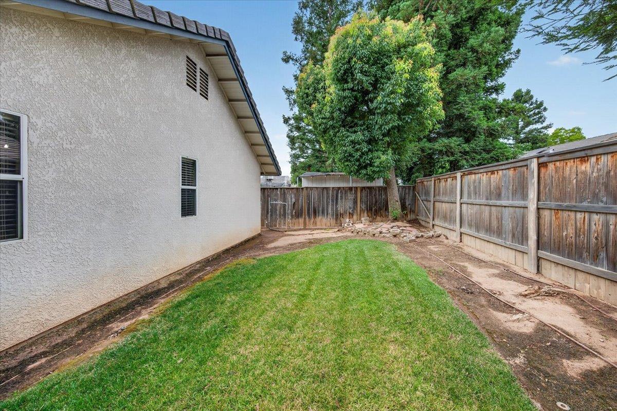 2375 Fallbrook Avenue Clovis, CA 93611 - Photo 30 of 34