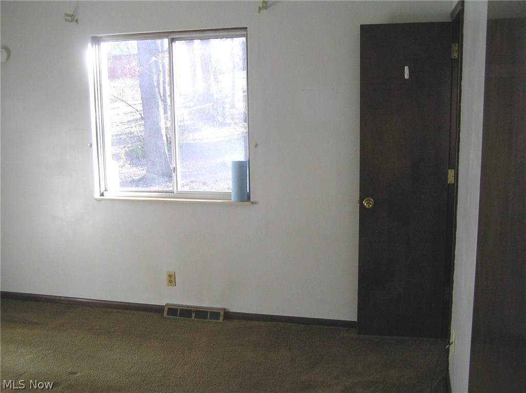 833 Ewart Road Akron, OH 44312 - Photo 15 of 25