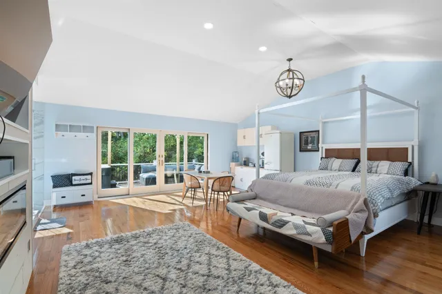 $529,999 | 636 Tunnel Street, Readsboro, VT 05350