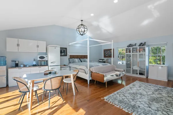 $499,999 | 636 Tunnel Street, Readsboro, VT 05350