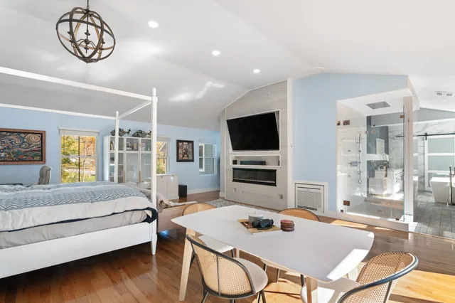 $529,999 | 636 Tunnel Street, Readsboro, VT 05350