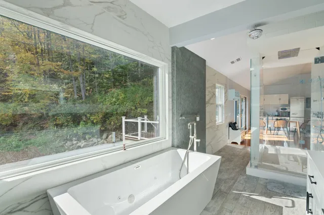 $529,999 | 636 Tunnel Street, Readsboro, VT 05350