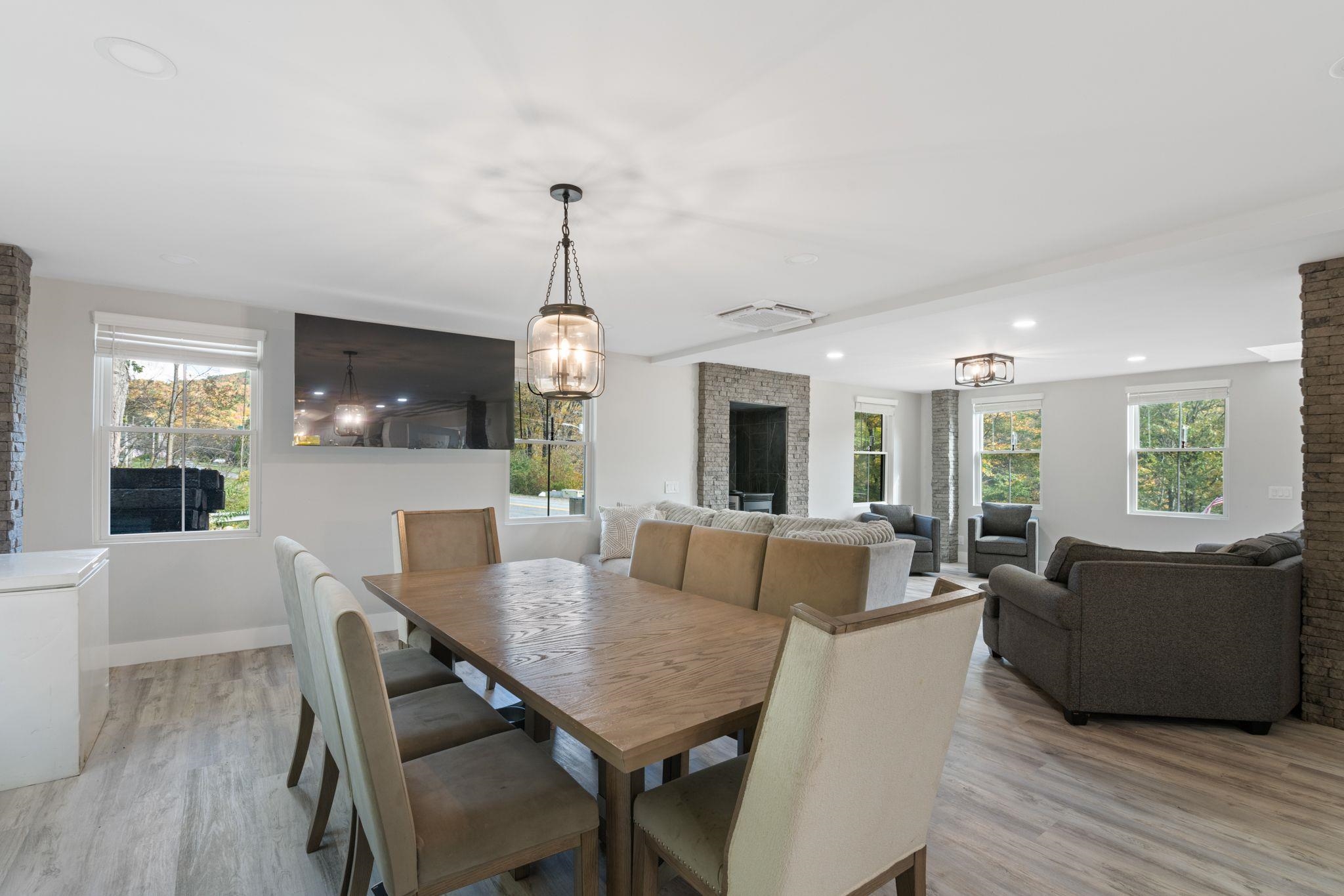 636 Tunnel Street Readsboro, VT 05350 - Photo 6 of 37