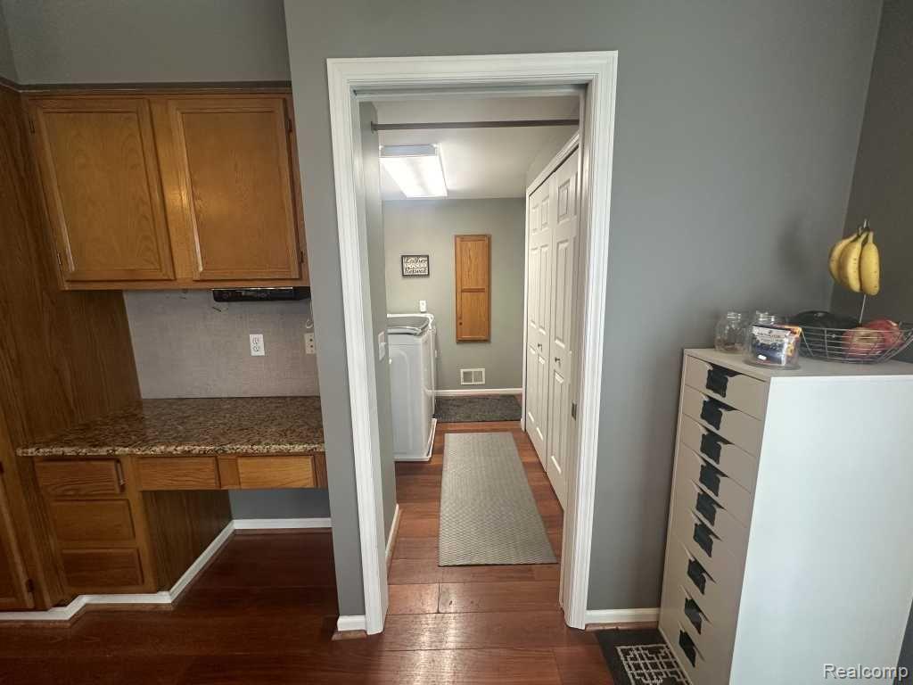 44574 Danbury Road Canton, MI 48188 - Photo 18 of 50 Gallery Image 18