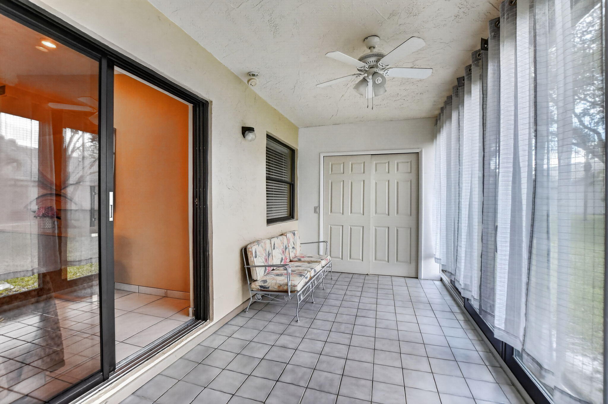 10953 Lake Front Place Boca Raton, FL 33498 - Photo 29 of 40 29-web-or-mls-DSC_6607