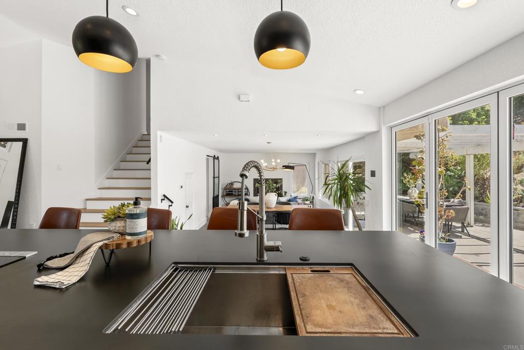 1609 Honeysuckle Court Encinitas, CA 92024 - Photo 16 of 41