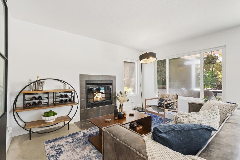 1609 Honeysuckle Court Encinitas, CA 92024 - Photo 20 of 41