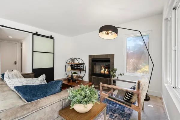 $2,049,000 | 1609 Honeysuckle Court, Encinitas, CA 92024