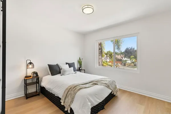 $2,049,000 | 1609 Honeysuckle Court, Encinitas, CA 92024