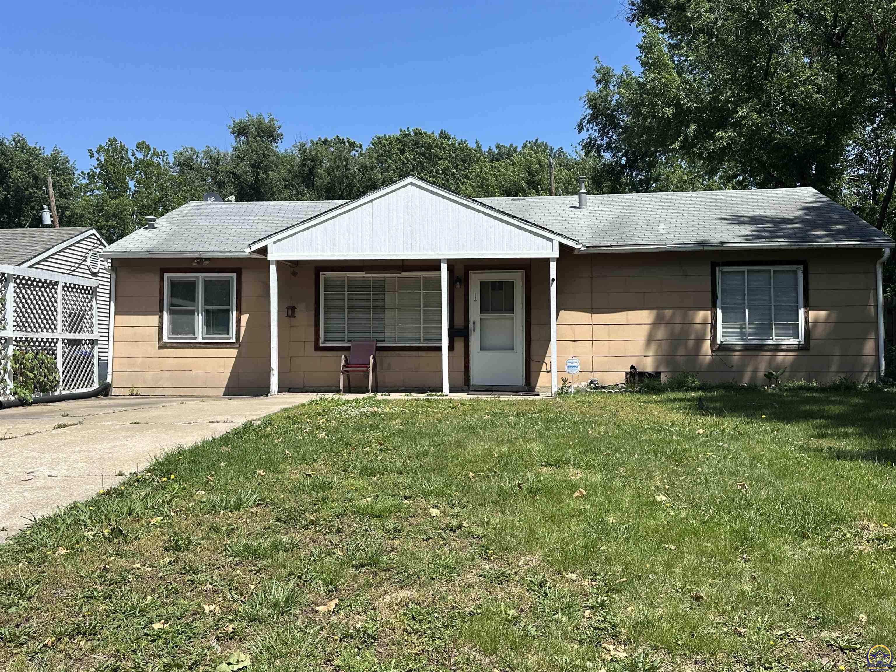 3636 Southwest Mayo Avenue Topeka, KS 66611 - Photo 1 of 16