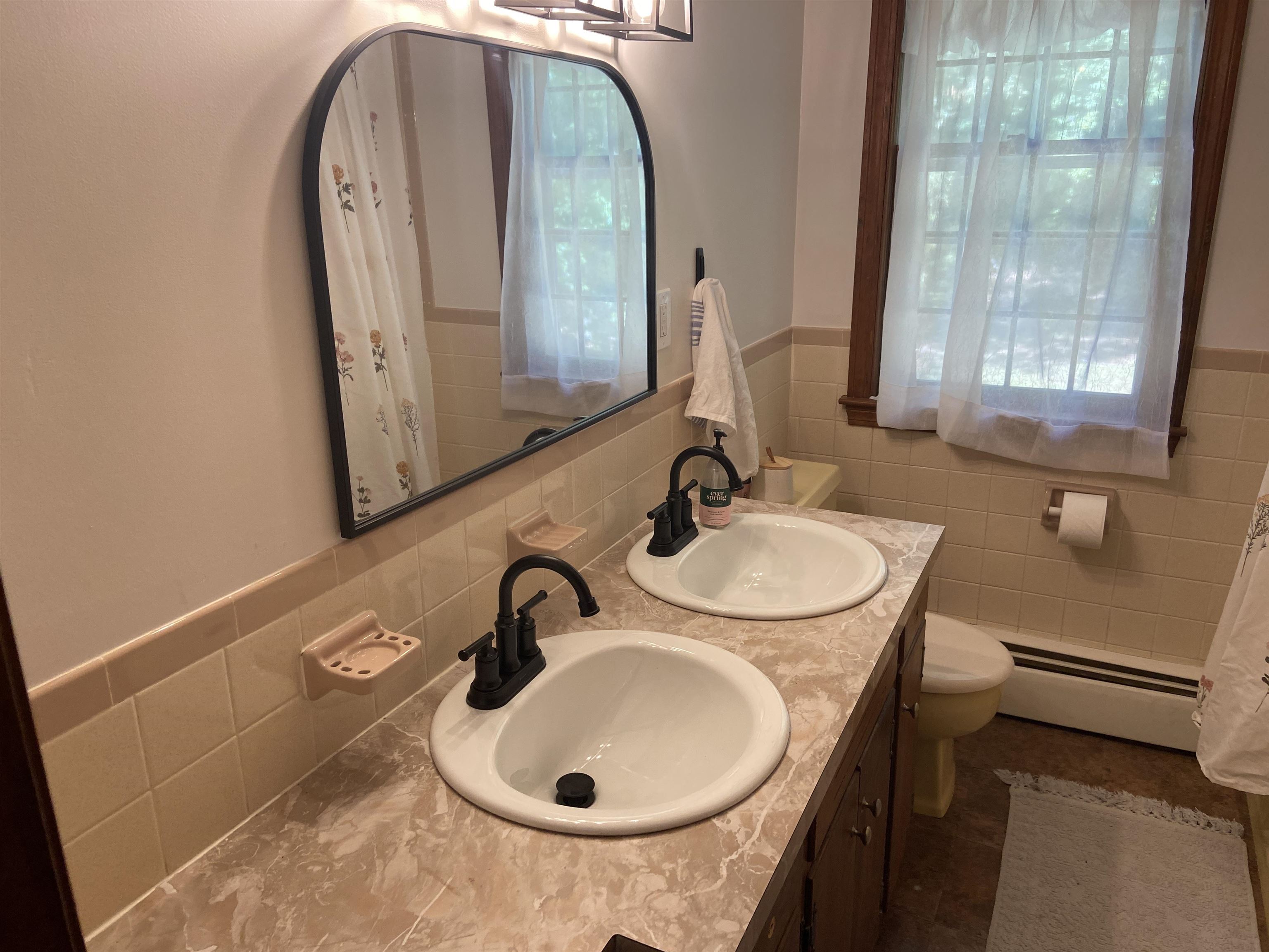 19 Kings Lane Keene, NH 03431 - Photo 10 of 35