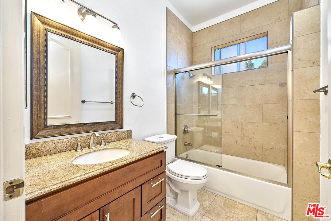 5050 West Maplewood Avenue, Unit 206 Los Angeles, CA 90004 - Photo 33 of 45