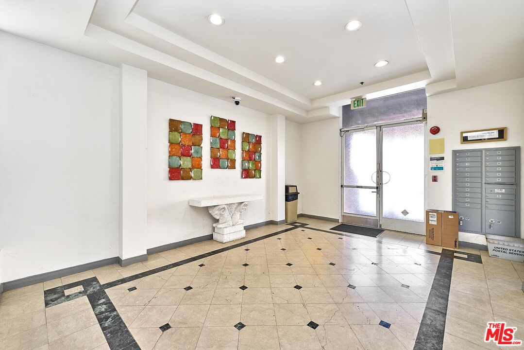 5050 West Maplewood Avenue, Unit 206 Los Angeles, CA 90004 - Photo 40 of 45