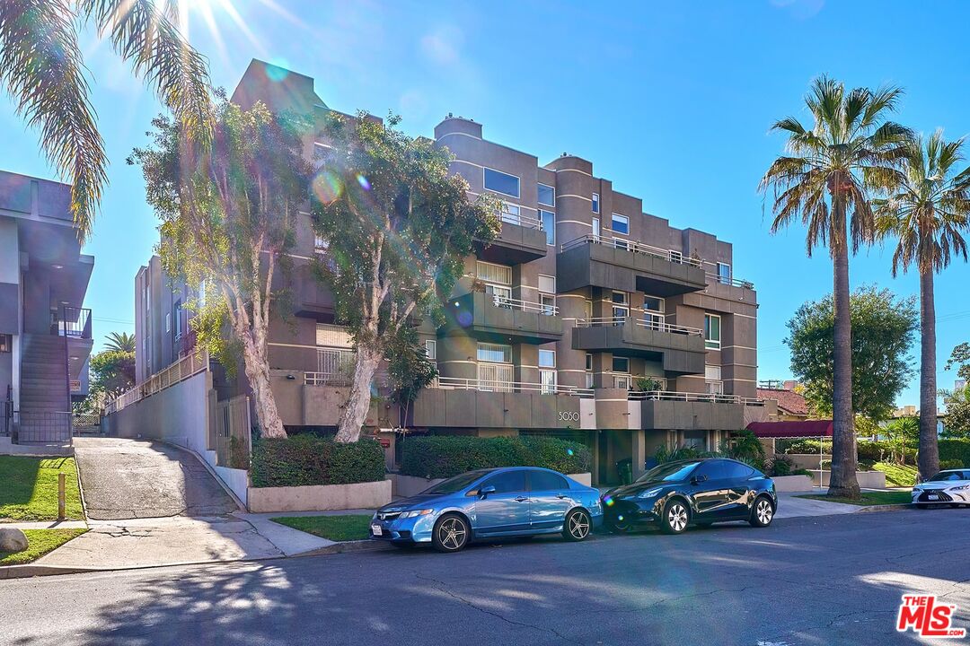 5050 West Maplewood Avenue, Unit 206 Los Angeles, CA 90004 - Photo 43 of 45