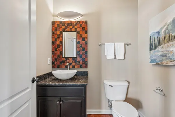 $989,900 | N55W20970 Carters Crossing Circle, Menomonee Falls, WI 53051